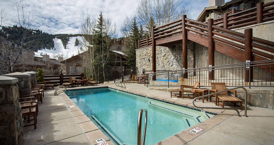 Outdoor heated pool for guests to use. - image_3